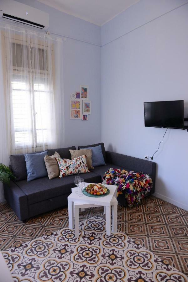 Trendy Apartments In The Heart Of Florentin With Free Netflix Tel Aviv Camera foto